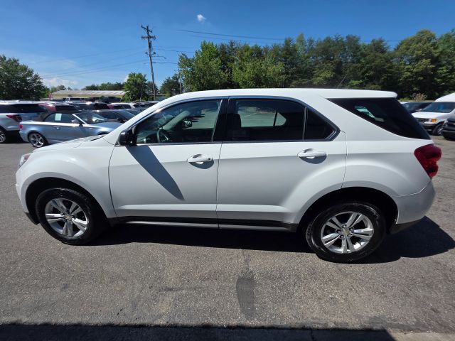 ChevroletEquinox LS Sport Utility 4D8