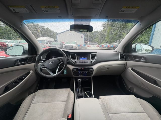 HyundaiTucson SE Sport Utility 4D12