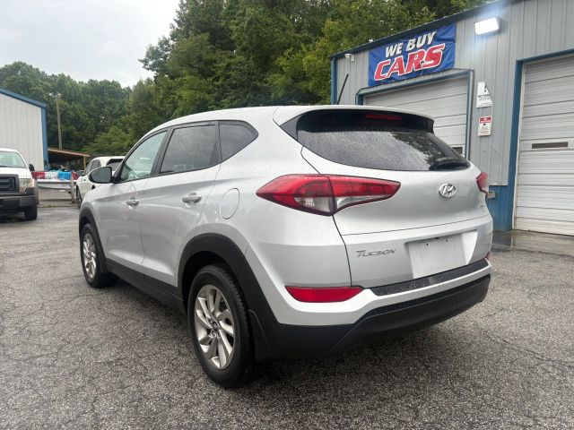 HyundaiTucson SE Sport Utility 4D3