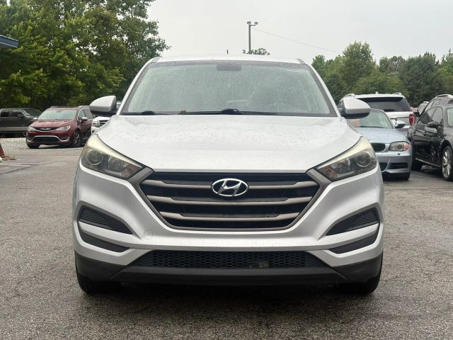 HyundaiTucson SE Sport Utility 4D8