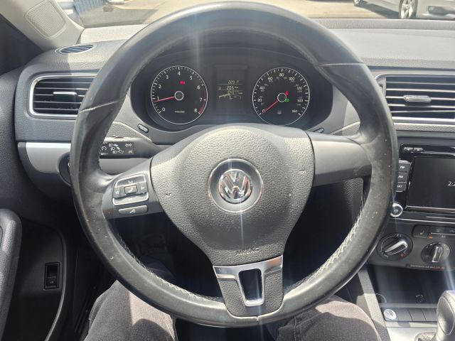 VolkswagenJetta 1.8T SE Sedan 4D15