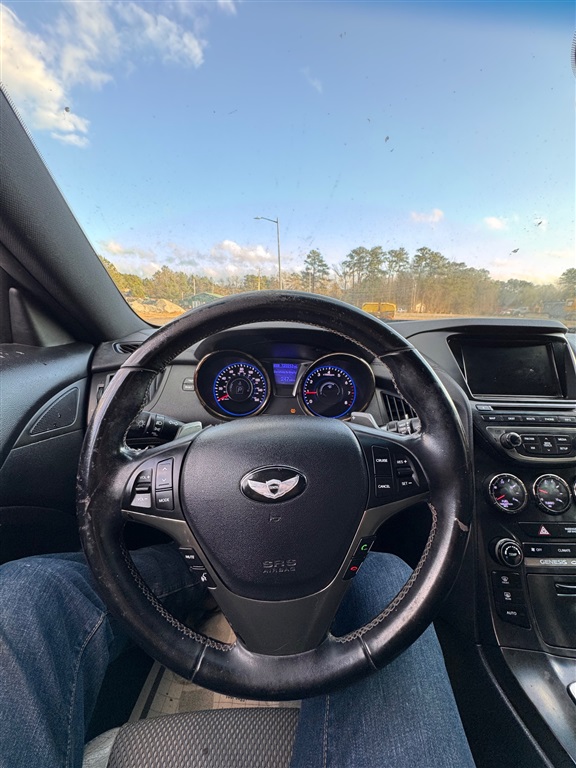 2013 Hyundai Genesis Coupe 2.0T photo