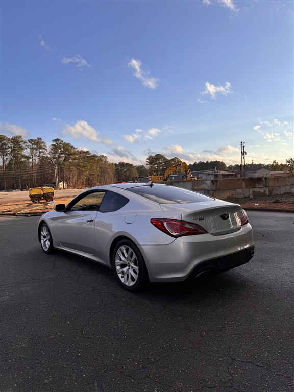 2013 Hyundai Genesis Coupe 2.0T photo