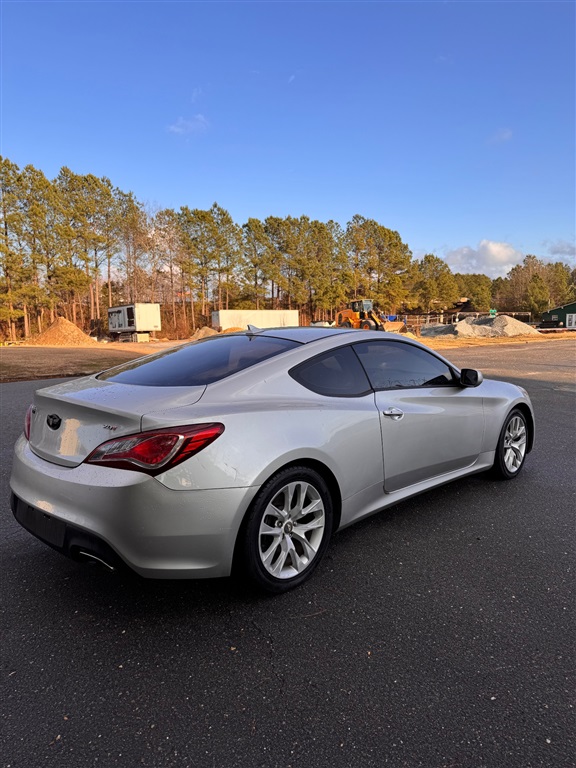 2013 Hyundai Genesis Coupe 2.0T photo