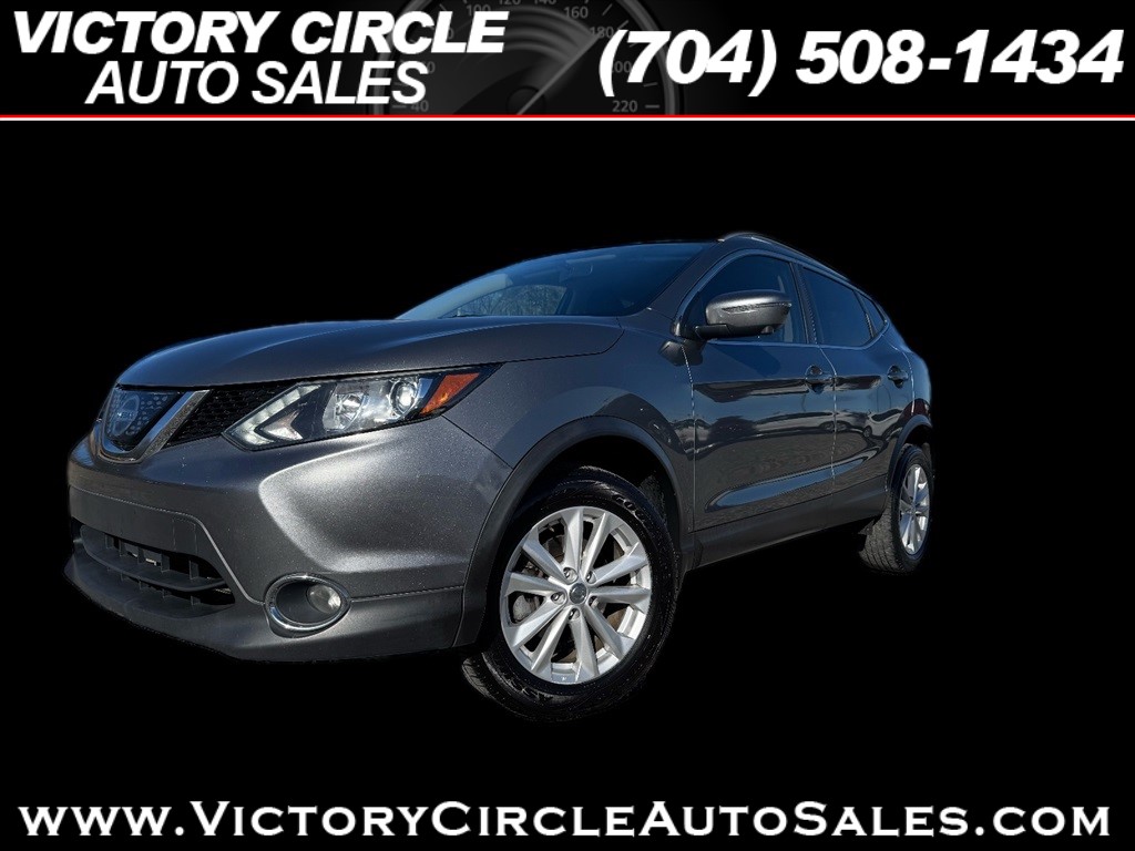 2018 Nissan Rogue Sport SV's photo