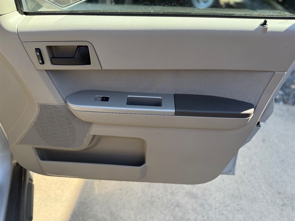 2011 Ford Escape XLT photo
