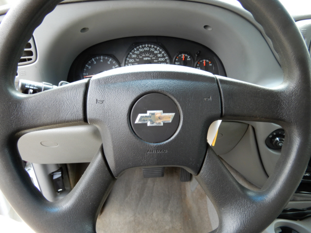 2006 Chevrolet Trailblazer LS photo