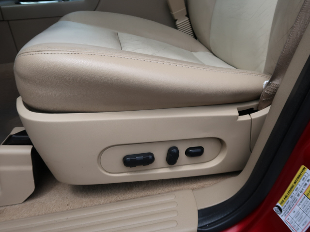 2007 Ford Explorer Eddie Bauer photo
