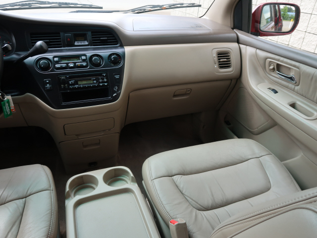 The 2004 Honda Odyssey EX-L